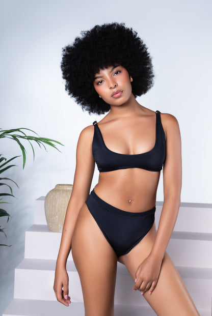 Rosalia Sporty Bikini Top – Black